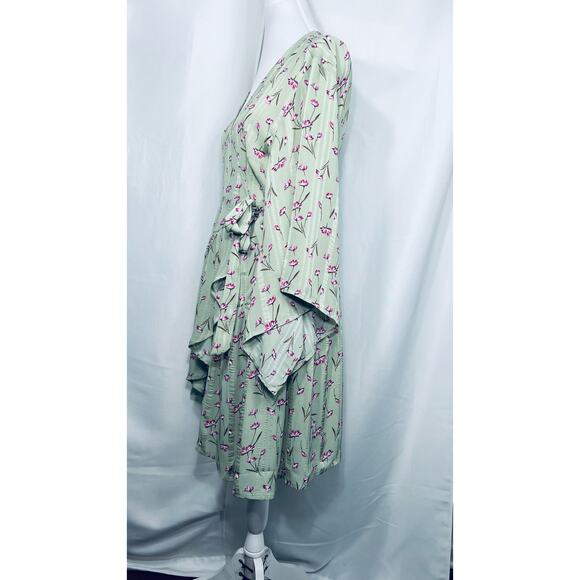 Unique21 Casual Floral Green Wrap Dress - Picture 2 of 14